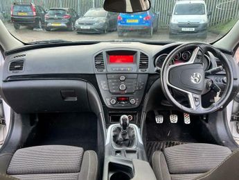 Vauxhall Insignia 1.8 16V SRi Euro 5 5dr