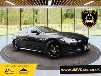 Jaguar XE R-SPORT