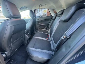 Vauxhall Grandland X 1.2 Turbo Sport Nav Auto Euro 6 (s/s) 5dr