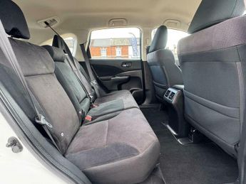 Honda CR-V 2.2 i-DTEC SE SUV 5dr Diesel Auto 4WD Euro 5 (150 ps)