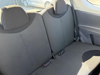 Toyota AYGO VVT-I PLUS MM AUTOMATIC