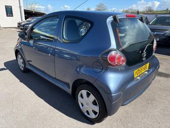 Toyota AYGO VVT-I PLUS MM AUTOMATIC