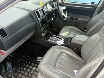 Chrysler 300c 3.5 V6 4dr