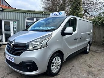 Renault Trafic SL27 SPORT NAV ENERGY DCI NO VAT FSH LOW MILES SUPERB VAN 1 OWNE