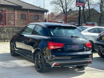 Audi A1 1.6 TDI S line Euro 5 (s/s) 3dr