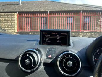 Audi A1 1.6 TDI S line Euro 5 (s/s) 3dr