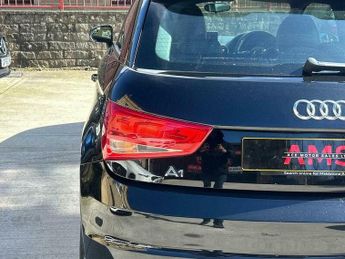 Audi A1 1.6 TDI S line Euro 5 (s/s) 3dr