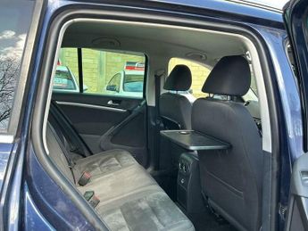 Volkswagen Tiguan 2.0 TDI BlueMotion Tech SE 2WD Euro 5 (s/s) 5dr
