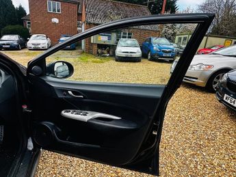 Honda Civic 2.2 i-CTDi Sport Hatchback 5dr Diesel Manual (140 g/km, 138 bhp)