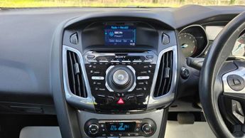 Ford Focus TITANIUM NAVIGATOR