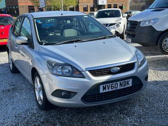 Ford Focus 1.6 Zetec Hatchback 5dr Petrol Manual (161 g/km, 99 bhp)