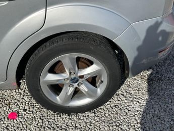 Ford Focus 1.6 Zetec Hatchback 5dr Petrol Manual (161 g/km, 99 bhp)