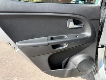 Kia Venga 3 SAT NAV N- AUTO, FULL SERVICE HISTORY, ONLY 41623 MILES, SUNRO