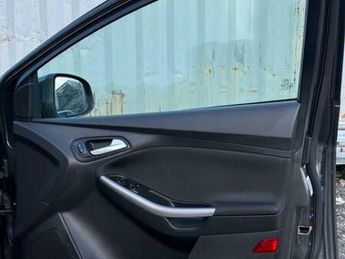 Ford Focus 1.0T EcoBoost Zetec Euro 6 (s/s) 5dr