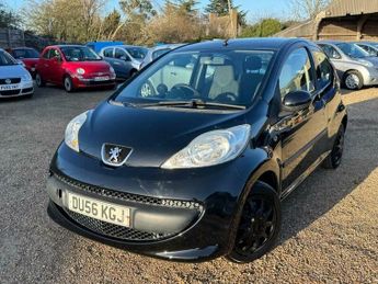 Peugeot 107 1.0 12V Urban Hatchback 3dr Petrol 2 Tronic Euro 4 (68 ps)