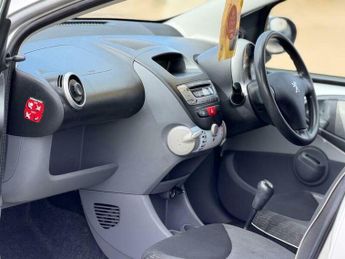 Peugeot 107 1.0 12V Urban Euro 4 5dr