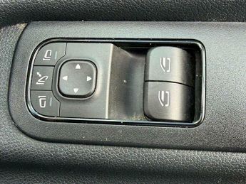 Mercedes-Benz Sprinter 2.0 315 CDI Premium Panel Van 5dr Diesel G-Tronic FWD L2 H2 Euro