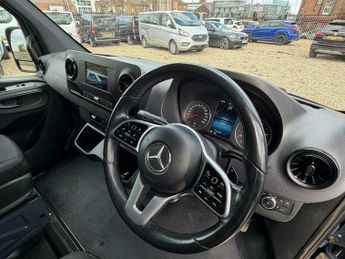 Mercedes-Benz Sprinter 2.0 315 CDI Premium Panel Van 5dr Diesel G-Tronic FWD L2 H2 Euro