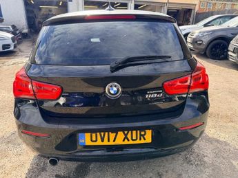 BMW 1 SERIES 118d SE