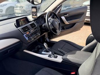 BMW 1 SERIES 118d SE