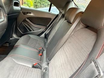 Mercedes CLA CLA 220 D AMG LINE NIGHT EDITION