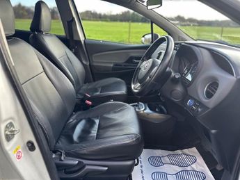 Toyota Yaris VVT-I SPORT M-DRIVE S