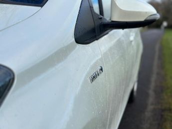 Toyota Yaris VVT-I SPORT M-DRIVE S