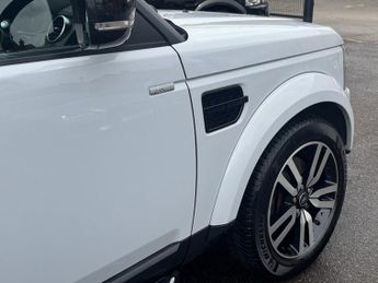 Land Rover Discovery 3.0 SD V6 Landmark SUV 5dr Diesel Auto 4WD Euro 6 (s/s) (256 bhp