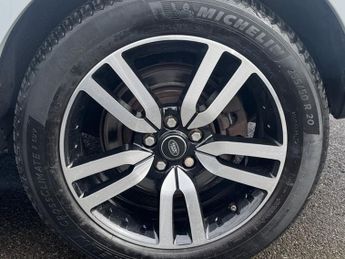 Land Rover Discovery 3.0 SD V6 Landmark SUV 5dr Diesel Auto 4WD Euro 6 (s/s) (256 bhp