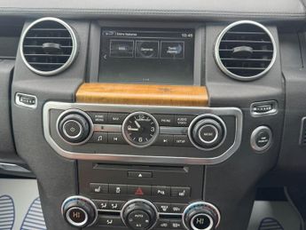 Land Rover Discovery 3.0 SD V6 Landmark SUV 5dr Diesel Auto 4WD Euro 6 (s/s) (256 bhp