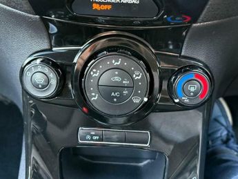 Ford Fiesta 1.0T EcoBoost Zetec Euro 6 (s/s) 5dr