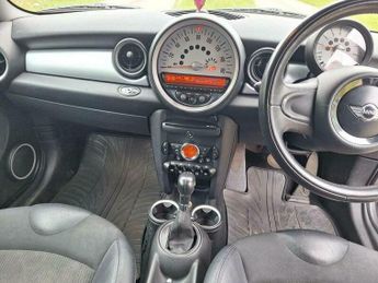 MINI Convertible 1.6 One Steptronic Euro 5 2dr