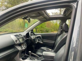 Toyota RAV4 2.0 XT5 4WD 5dr