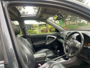 Toyota RAV4 2.0 XT5 4WD 5dr