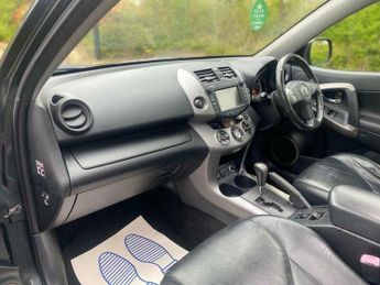 Toyota RAV4 2.0 XT5 4WD 5dr