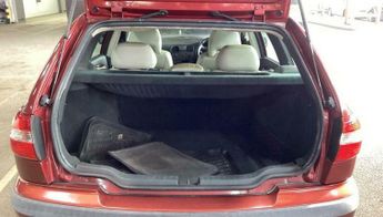 Volvo V40 1.9T S 5dr