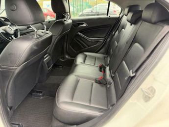 Mercedes-Benz A Class 1.5 A180d SE (Executive) 7G-DCT Euro 6 (s/s) 5dr