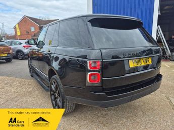 Land Rover Range Rover 4.4 SD V8 Vogue SUV 5dr Diesel Auto 4WD Euro 6 (s/s) (339 ps)