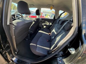 Honda Jazz I-VTEC ES I-SHIFT