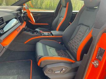 Lamborghini URUS 4.0 V8 BiTurbo 25.9kWh SE Auto 4WD Euro 6 5dr