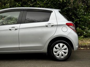 Toyota Yaris 1.33 Dual VVT-i TR Hatchback 5dr Petrol Multidrive S Euro 5 (101