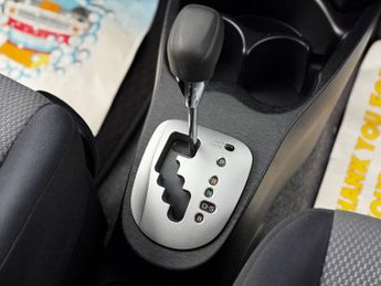 Toyota Yaris 1.33 Dual VVT-i TR Hatchback 5dr Petrol Multidrive S Euro 5 (101