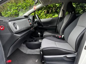 Toyota Yaris 1.33 Dual VVT-i TR Hatchback 5dr Petrol Multidrive S Euro 5 (101