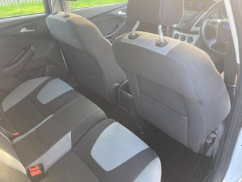 Ford Focus 1.6 ZETEC Euro 5 5dr