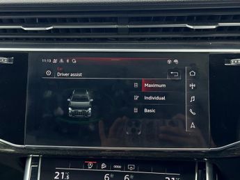 Audi Q7 TFSI QUATTRO S LINE BLACK EDITION