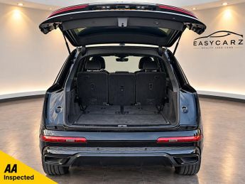 Audi Q7 TFSI QUATTRO S LINE BLACK EDITION
