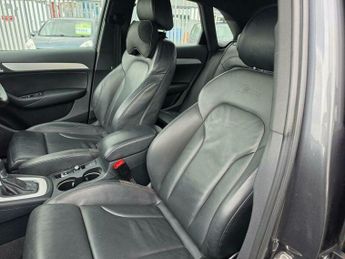 Audi Q3 2.0 TDI S line S Tronic quattro Euro 6 (s/s) 5dr (Nav)