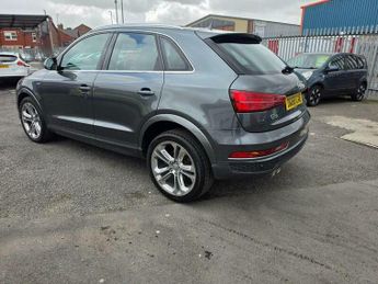 Audi Q3 2.0 TDI S line S Tronic quattro Euro 6 (s/s) 5dr (Nav)