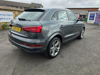 Audi Q3 2.0 TDI S line S Tronic quattro Euro 6 (s/s) 5dr (Nav)