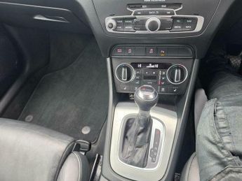 Audi Q3 2.0 TDI S line S Tronic quattro Euro 6 (s/s) 5dr (Nav)